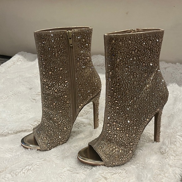 Steve Madden Gold Embellished Women's Ankle Boot - Picture 5 of 12